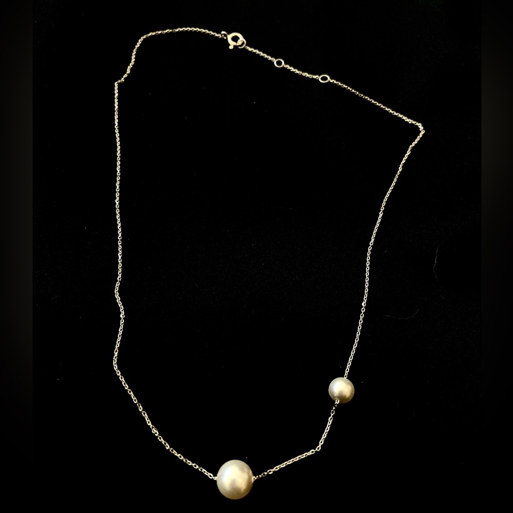 Pearl necklace